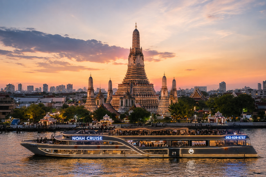Bangkok: Noah Sunset Cruise & Buffet on Chao Phraya
