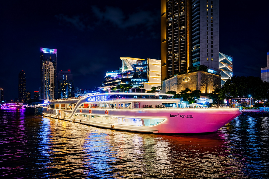 Bangkok: Noah Luxury Dinner Cruise on Chao Phraya